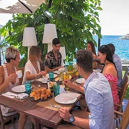 Sunset Terrace With Ocean Views And Pool Access فندق